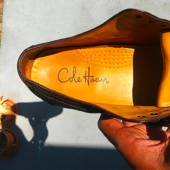 Cole Haan Men's Classic Wingtip Oxfords - Picture 4 of 10